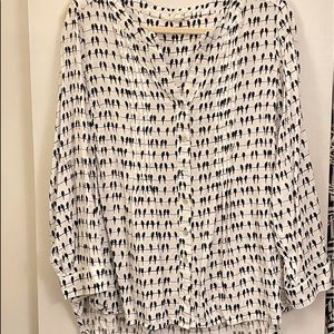 White with black Bird print tunic top. Size 1X